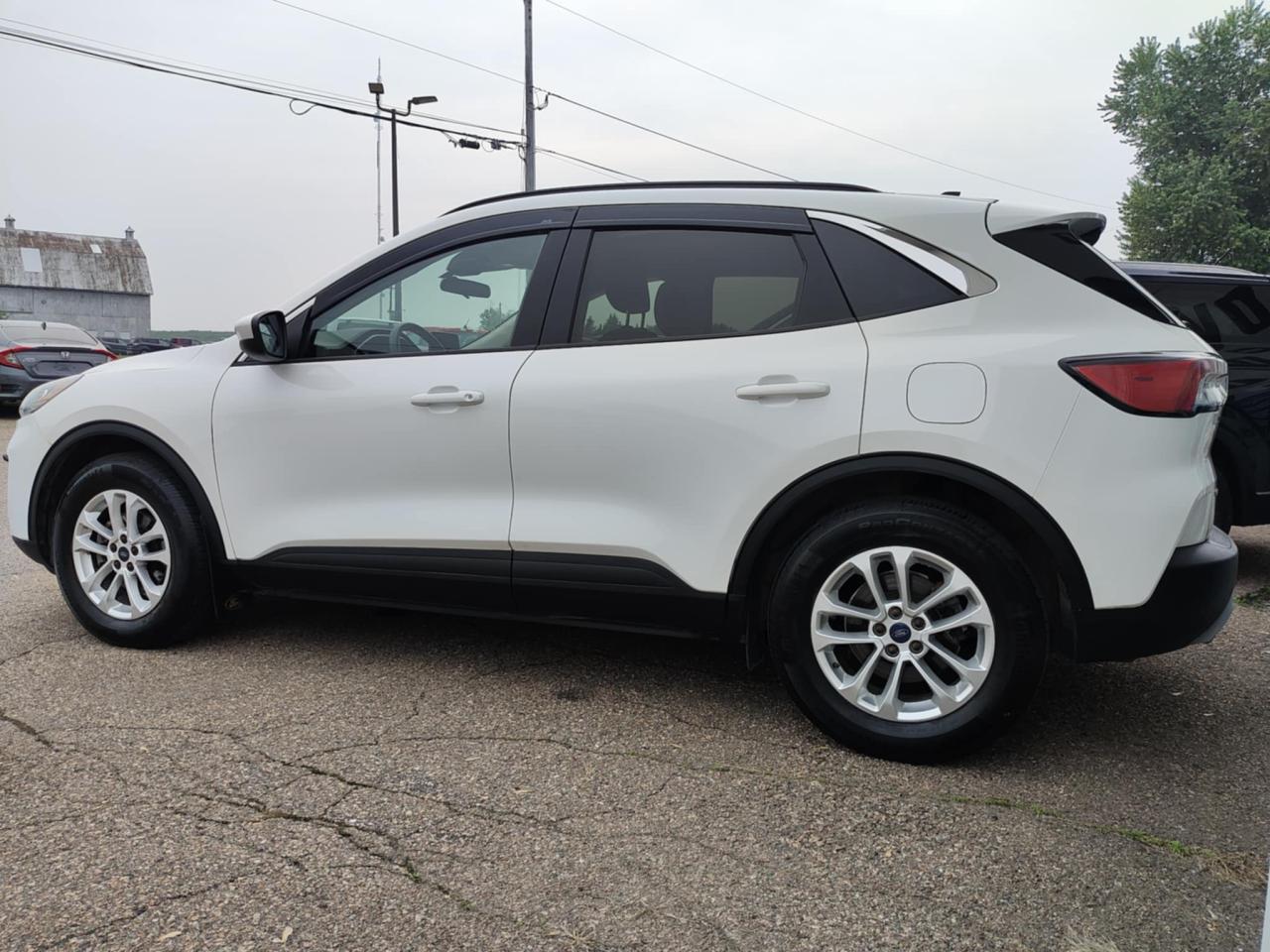 2020 Ford Escape SE