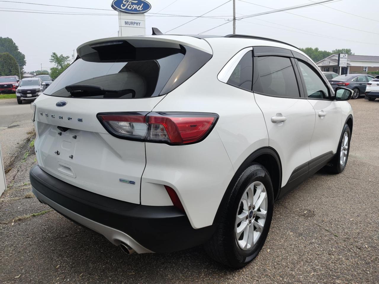 2020 Ford Escape SE