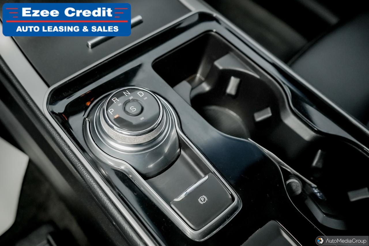 2019 Ford Edge SEL Photo