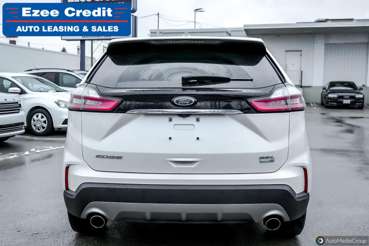 2019 Ford Edge SEL Photo