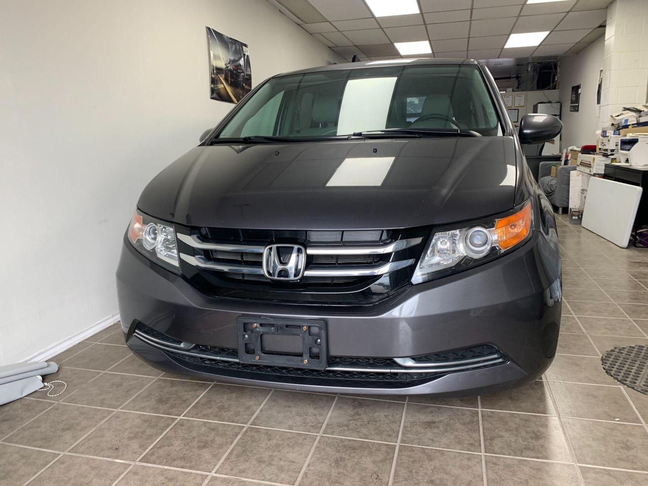2016 Honda Odyssey EX - Photo #4