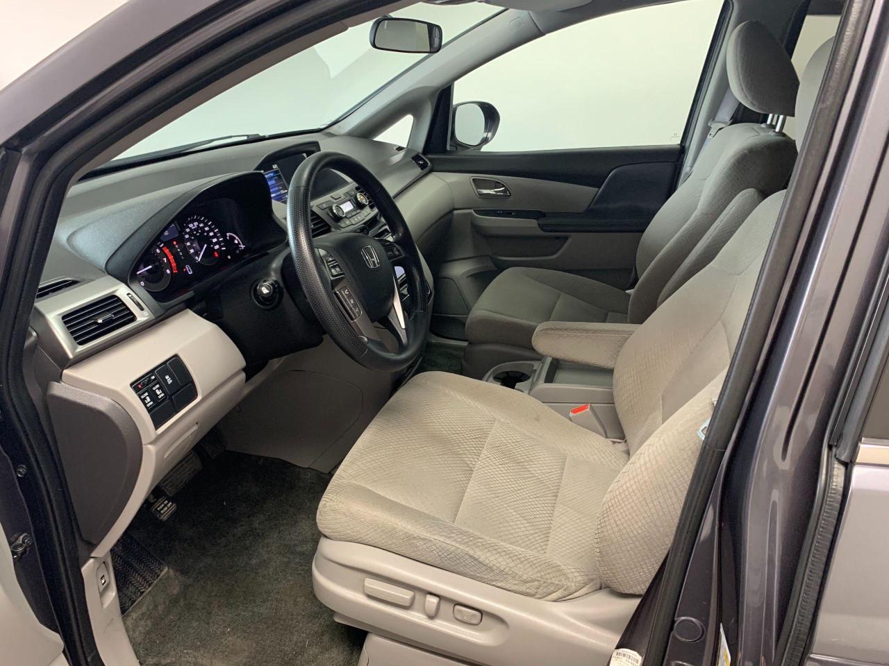2016 Honda Odyssey EX - Photo #14