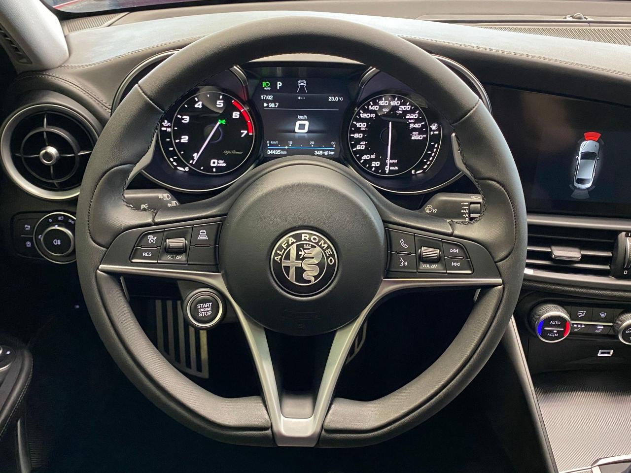 2017 Alfa Romeo Giulia Ti+GPS+Camera+Adaptive Cruise+ACCIDENT FREE - Photo #9