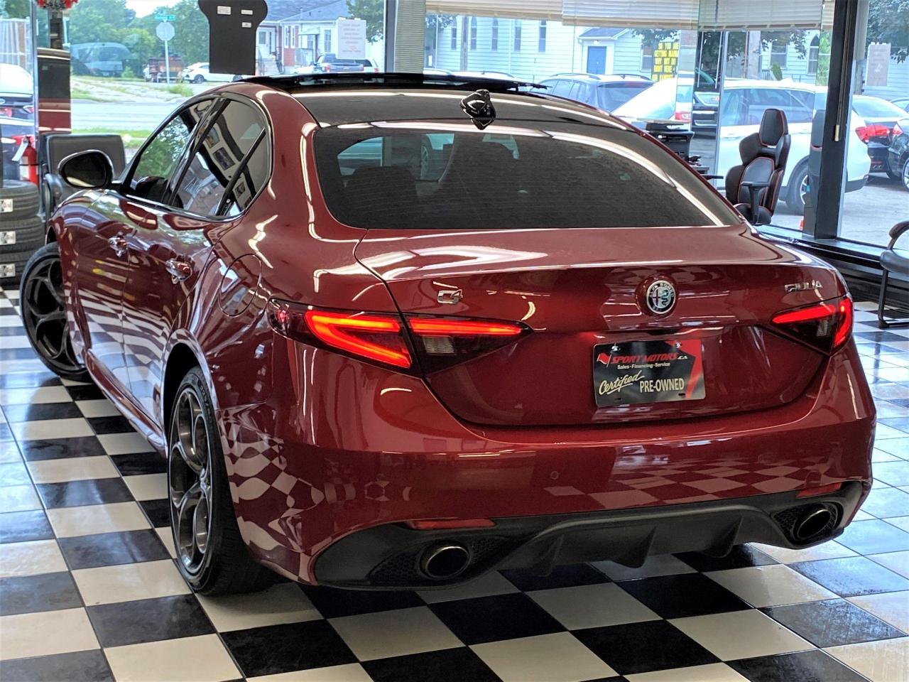 2017 Alfa Romeo Giulia Ti+GPS+Camera+Adaptive Cruise+ACCIDENT FREE - Photo #13