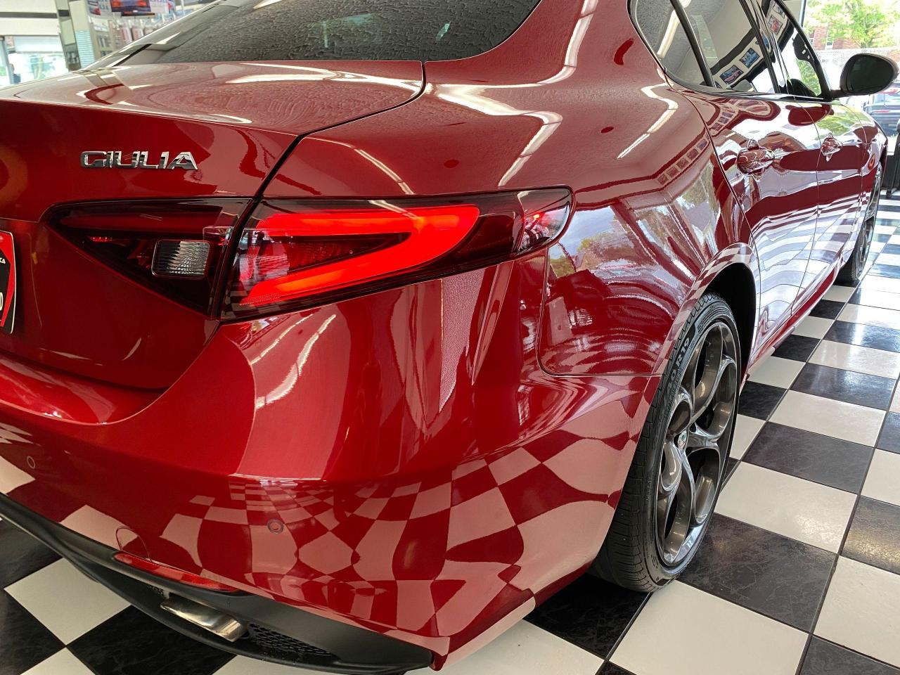 2017 Alfa Romeo Giulia Ti+GPS+Camera+Adaptive Cruise+ACCIDENT FREE - Photo #42