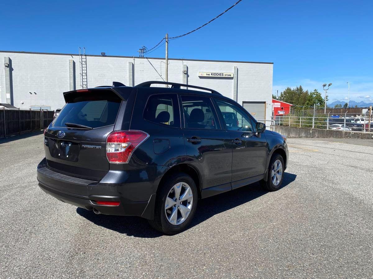 2016 Subaru Forester i Touring - Photo #6