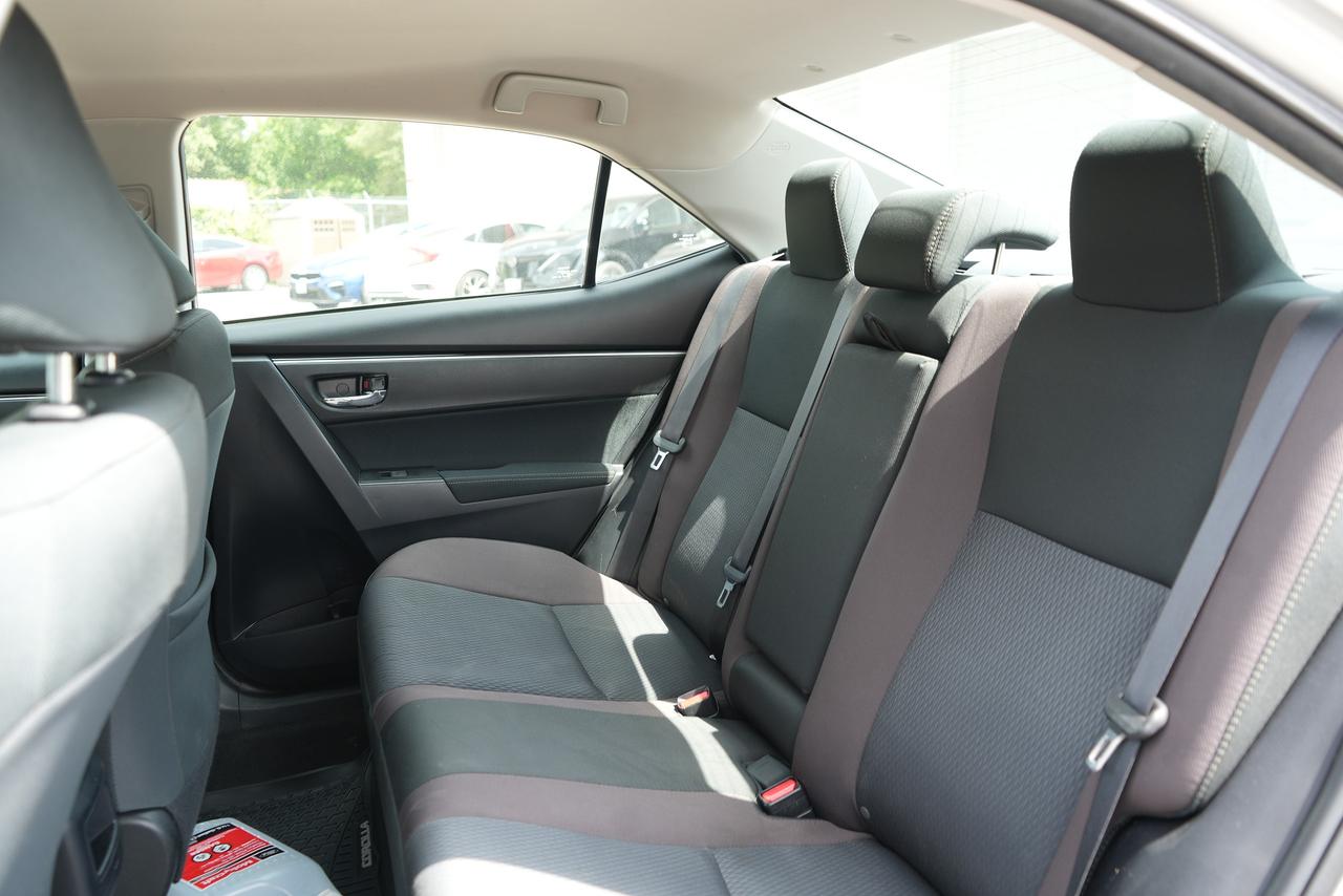 2018 Toyota Corolla LE Photo