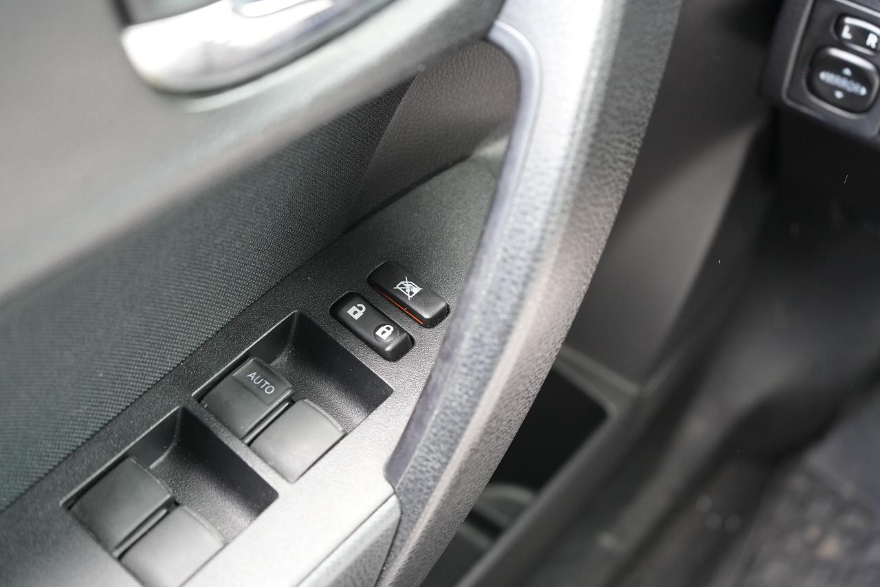 2018 Toyota Corolla LE Photo