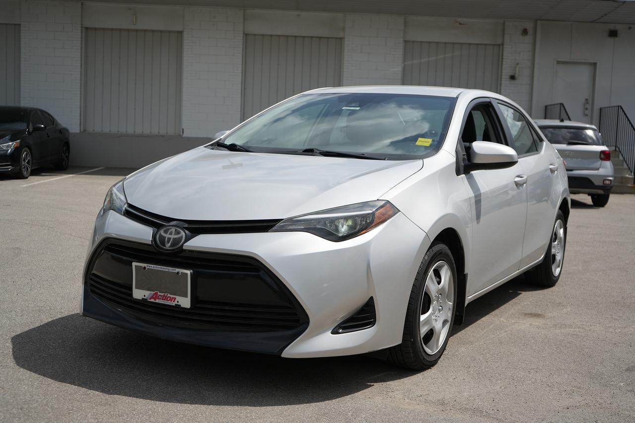 2018 Toyota Corolla LE Photo