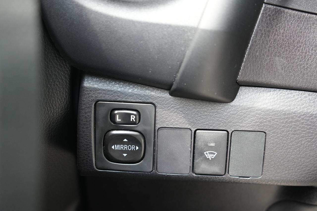 2018 Toyota Corolla LE Photo