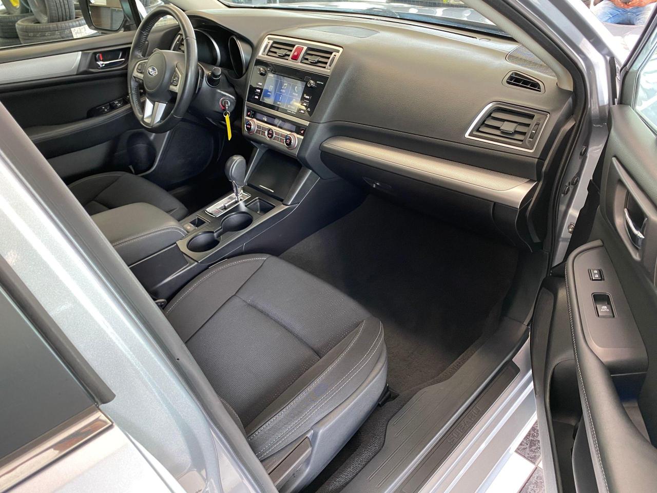 2017 Subaru Legacy 2.5i w/Touring AWD+Roof+Blind Spot+Accident Free - Photo #21