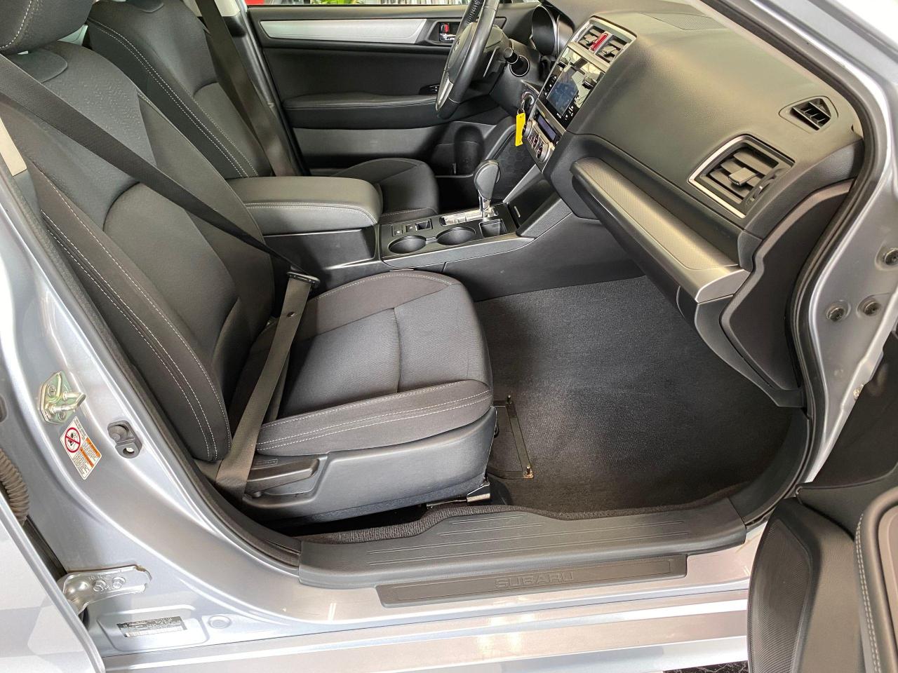 2017 Subaru Legacy 2.5i w/Touring AWD+Roof+Blind Spot+Accident Free - Photo #22