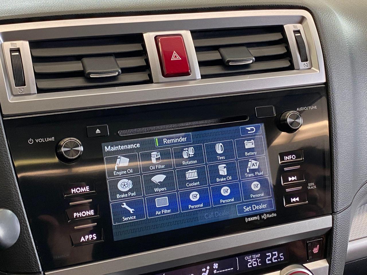 2017 Subaru Legacy 2.5i w/Touring AWD+Roof+Blind Spot+Accident Free - Photo #31