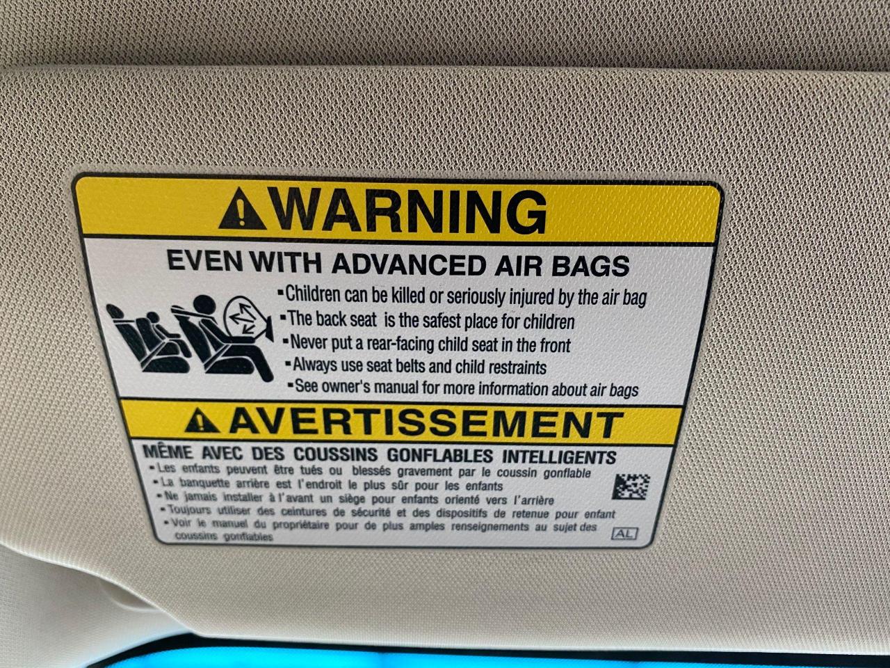 2017 Subaru Legacy 2.5i w/Touring AWD+Roof+Blind Spot+Accident Free - Photo #46