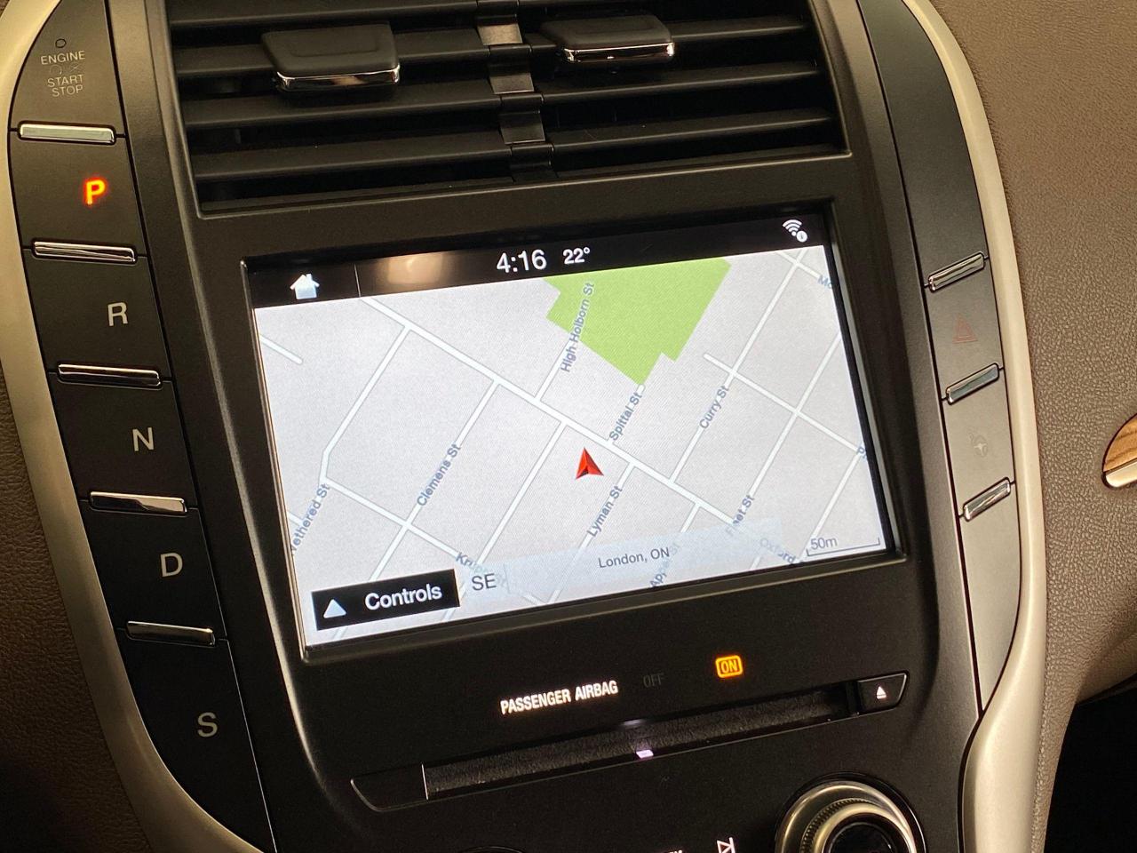 2016 Lincoln MKC Reserve+Cooled Seats+Lane Assist+ACCIDENT FREE - Photo #29