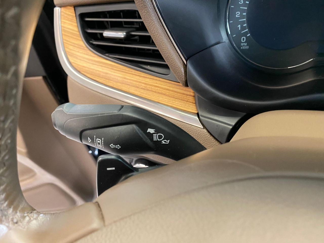2016 Lincoln MKC Reserve+Cooled Seats+Lane Assist+ACCIDENT FREE - Photo #61