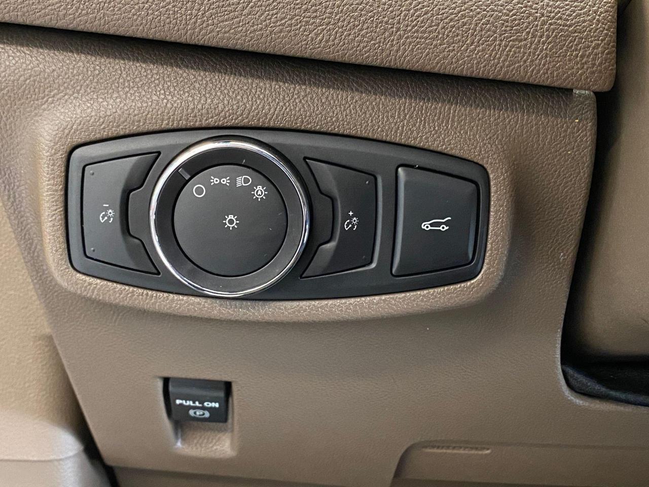 2016 Lincoln MKC Reserve+Cooled Seats+Lane Assist+ACCIDENT FREE - Photo #62