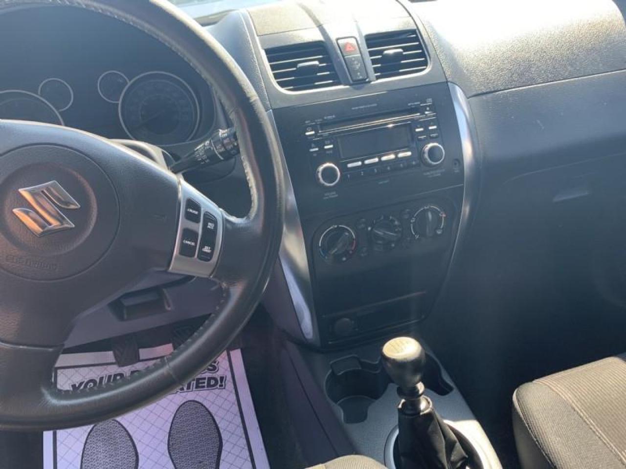 2010 Suzuki SX4 Crossover JX Photo