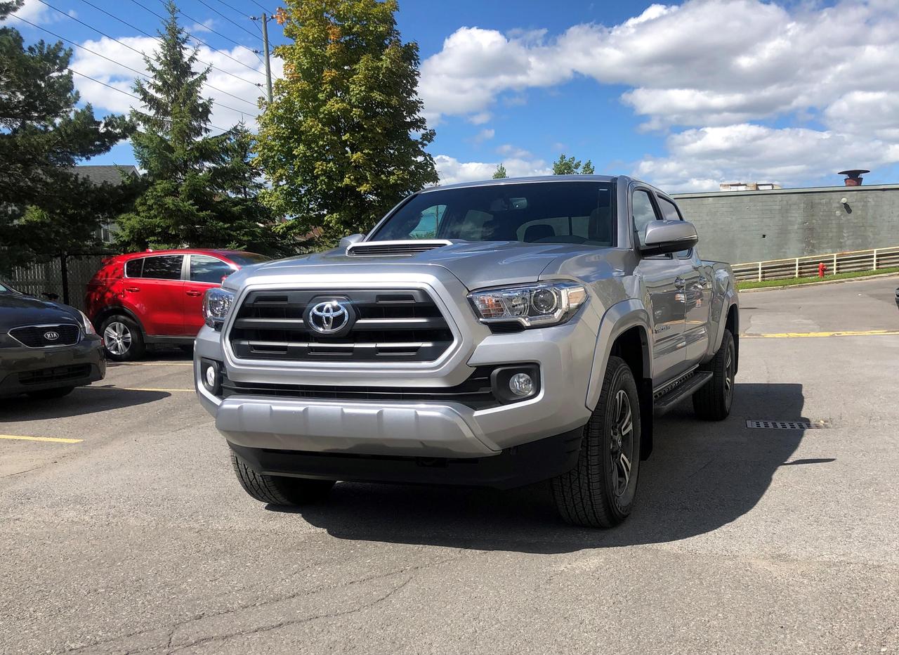 Used 2017 Toyota Tacoma TRD Sport for Sale in Ottawa, Ontario | Carpages.ca