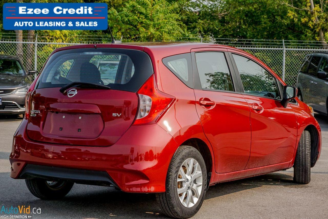 2017 Nissan Versa Note SV Photo9