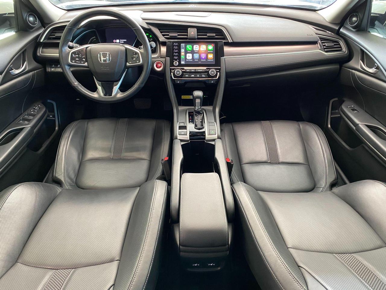 2019 Honda Civic Touring+Leather+Roof+Lane Keep+Apple+Accident Free - Photo #8