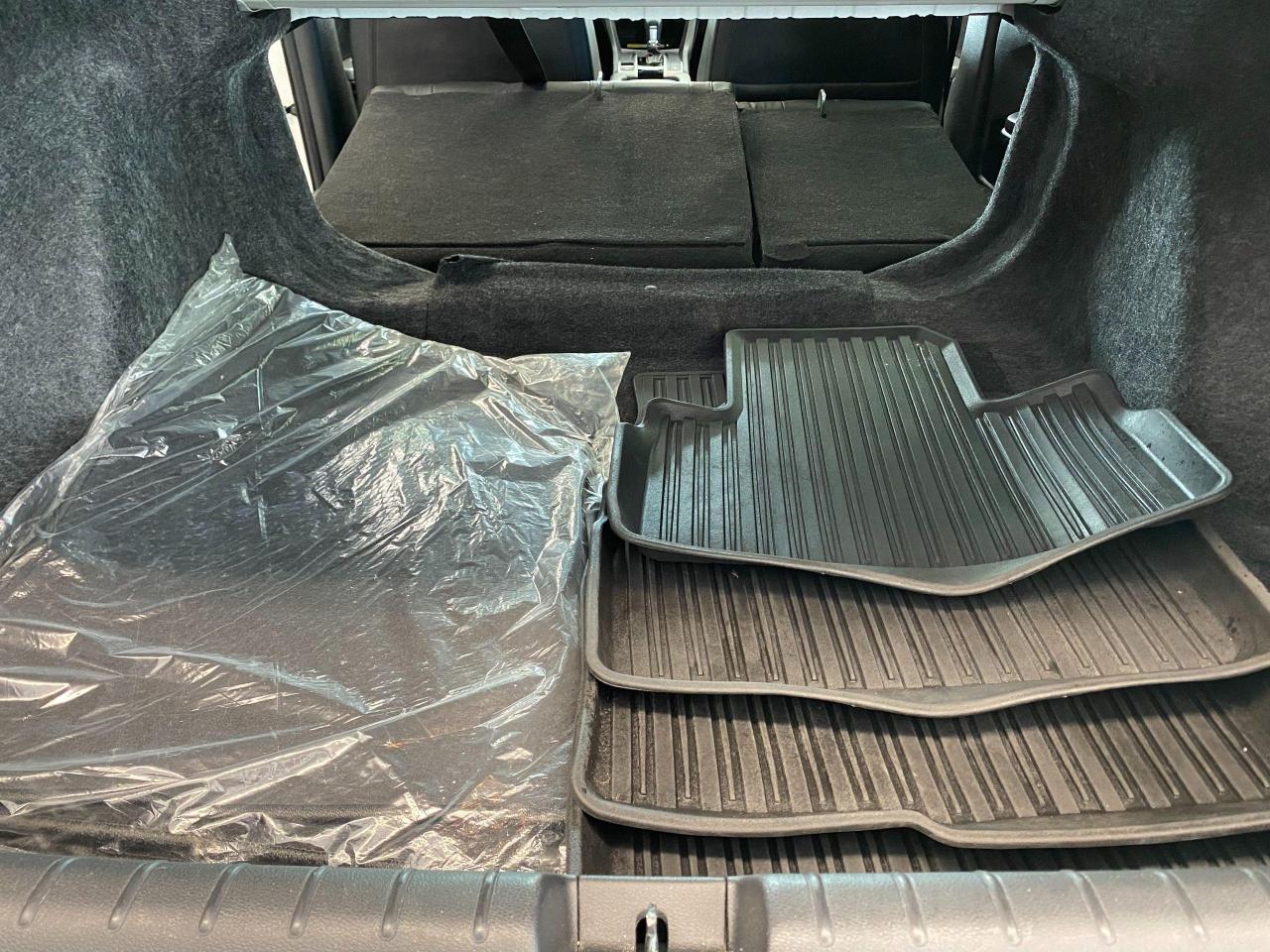 2019 Honda Civic Touring+Leather+Roof+Lane Keep+Apple+Accident Free - Photo #27