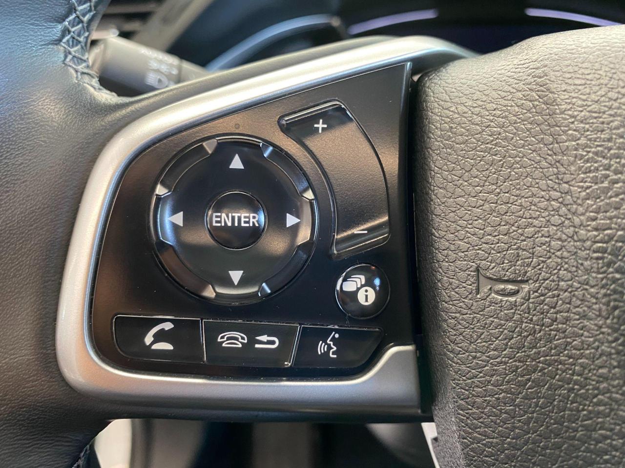 2019 Honda Civic Touring+Leather+Roof+Lane Keep+Apple+Accident Free - Photo #56