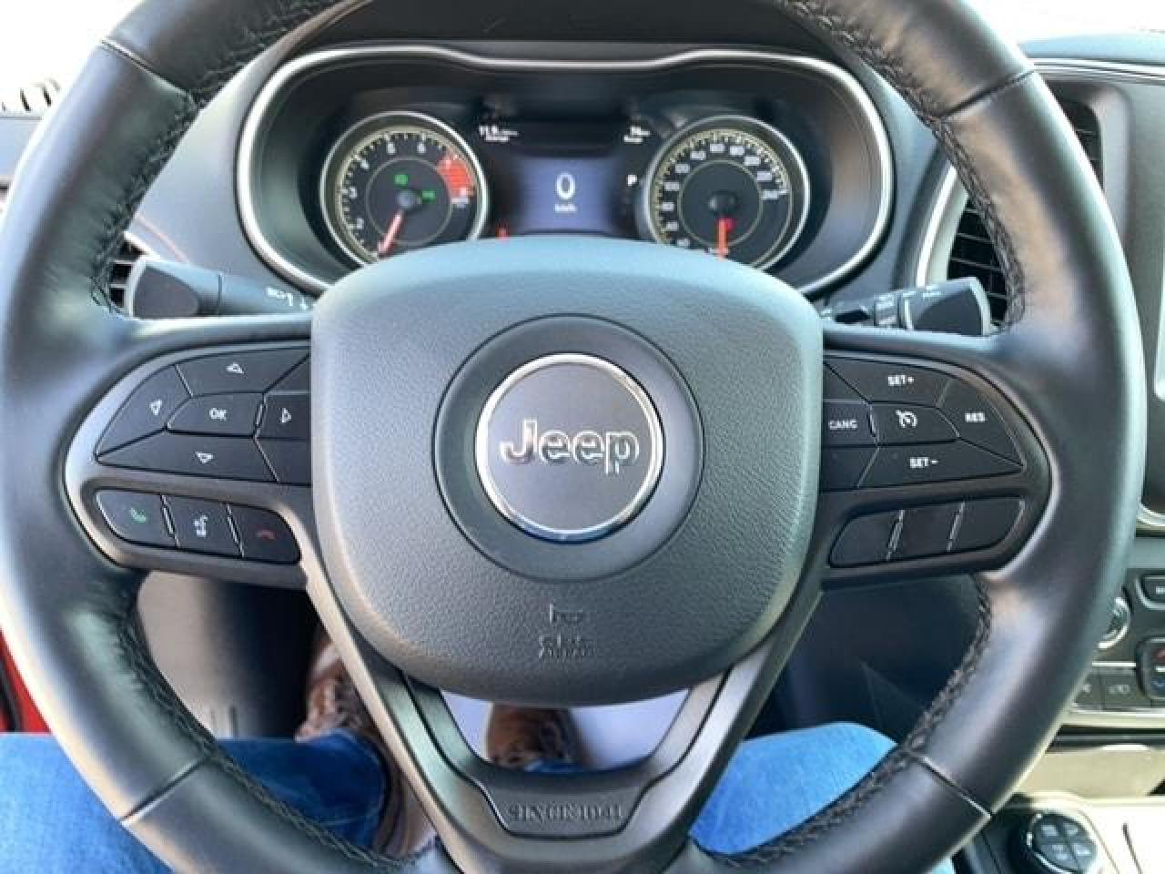 5688426