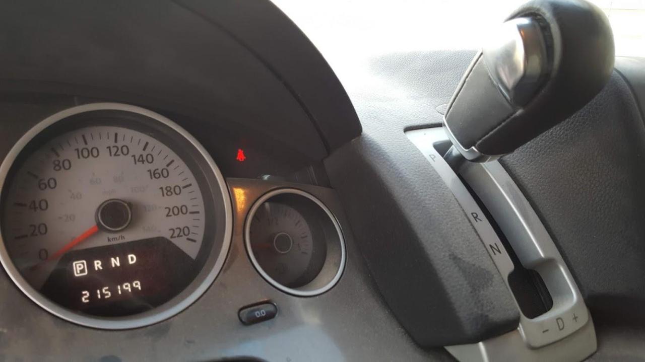 2010 Volkswagen Routan Comfortline / Certified / Warranty Photo