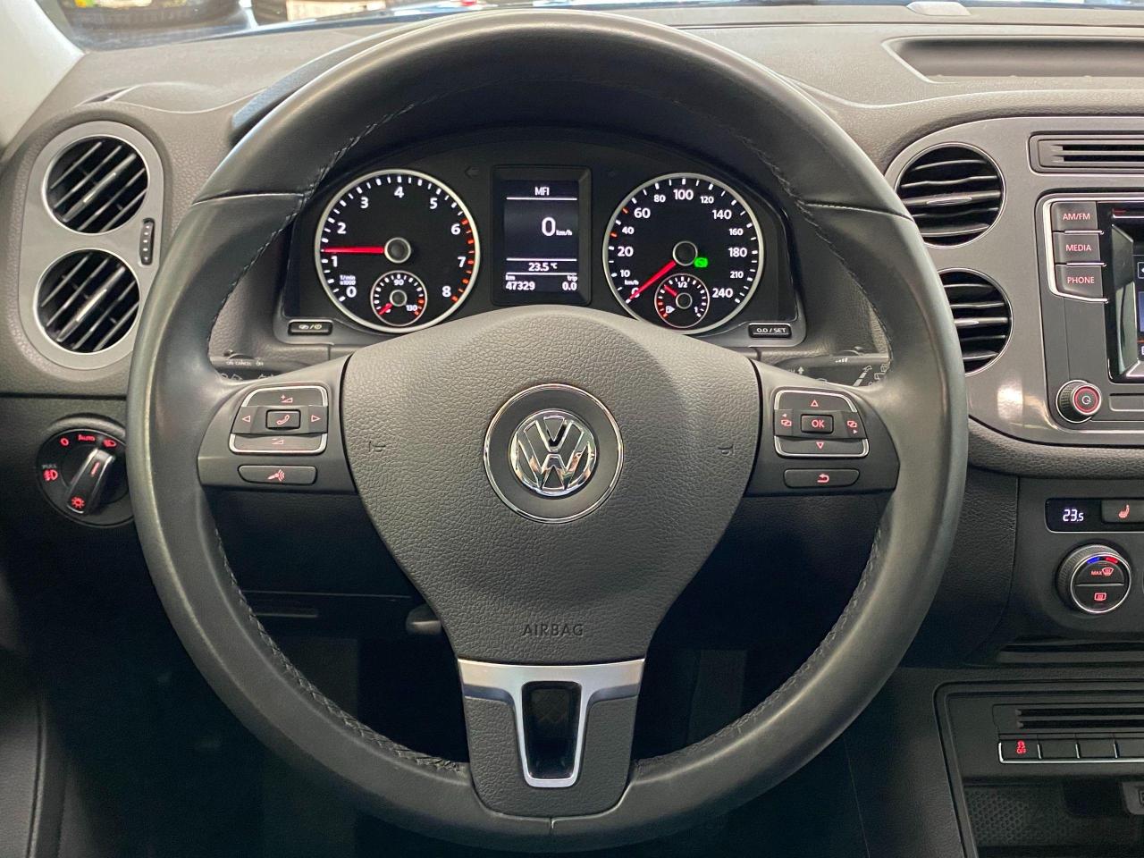 2016 Volkswagen Tiguan Special Edition 4 Motion+New Brakes+ACCIDENT FREE Photo9