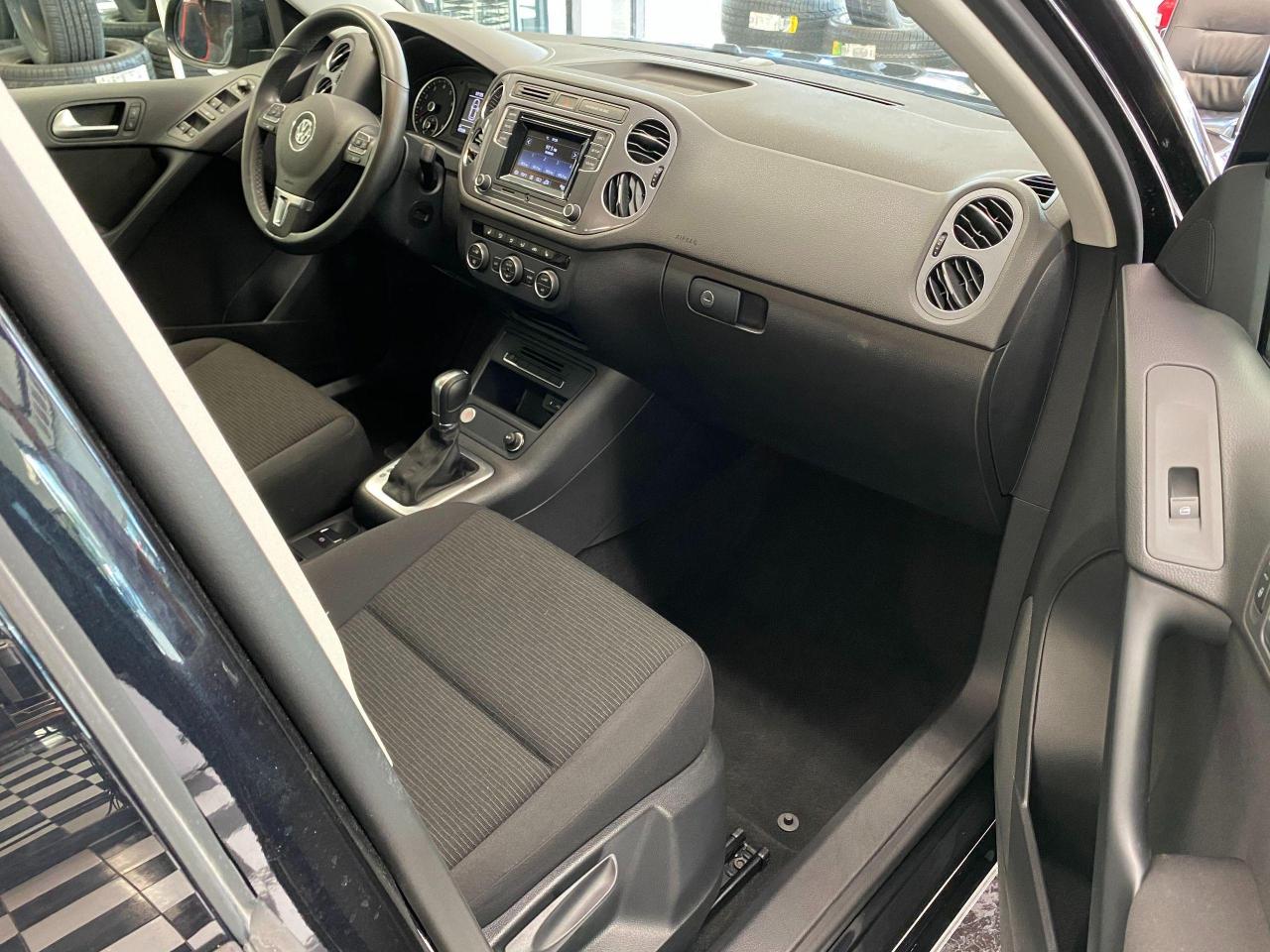 2016 Volkswagen Tiguan Special Edition 4 Motion+New Brakes+ACCIDENT FREE - Photo #19
