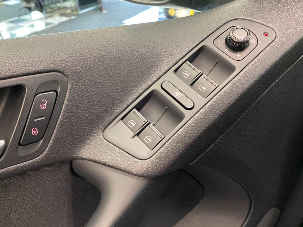 2016 Volkswagen Tiguan Special Edition 4 Motion+New Brakes+ACCIDENT FREE - Photo #55