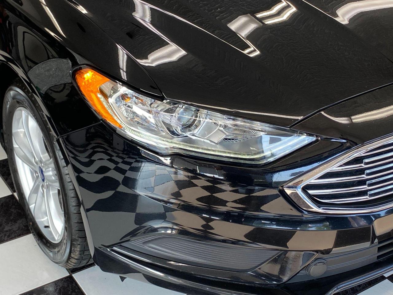 2018 Ford Fusion SE TECH+Blind Spot+Lane Keep Assist+ACCIDENT FREE - Photo #37