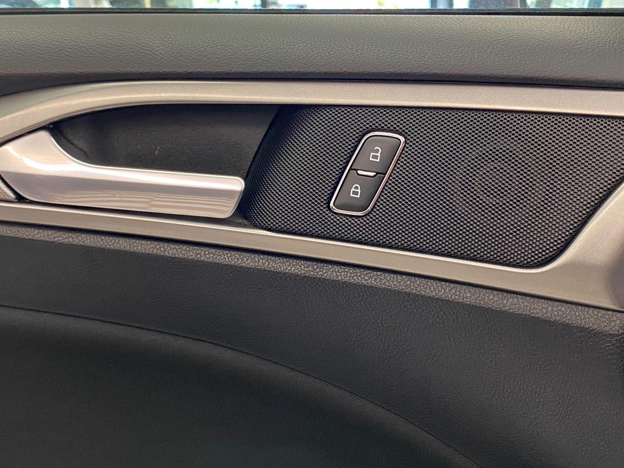 2018 Ford Fusion SE TECH+Blind Spot+Lane Keep Assist+ACCIDENT FREE - Photo #57