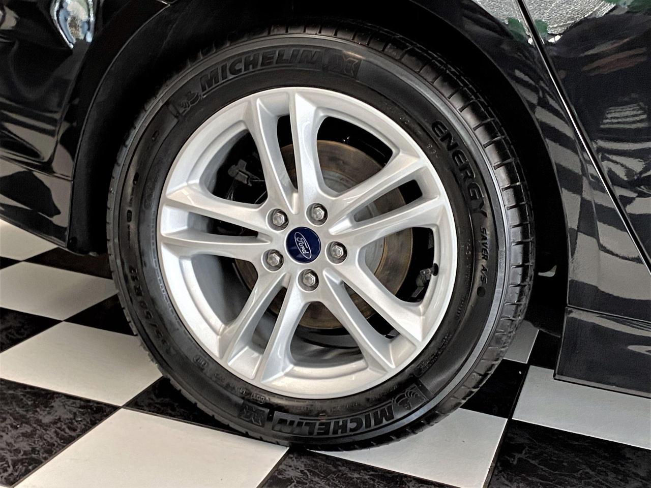 2018 Ford Fusion SE TECH+Blind Spot+Lane Keep Assist+ACCIDENT FREE - Photo #60