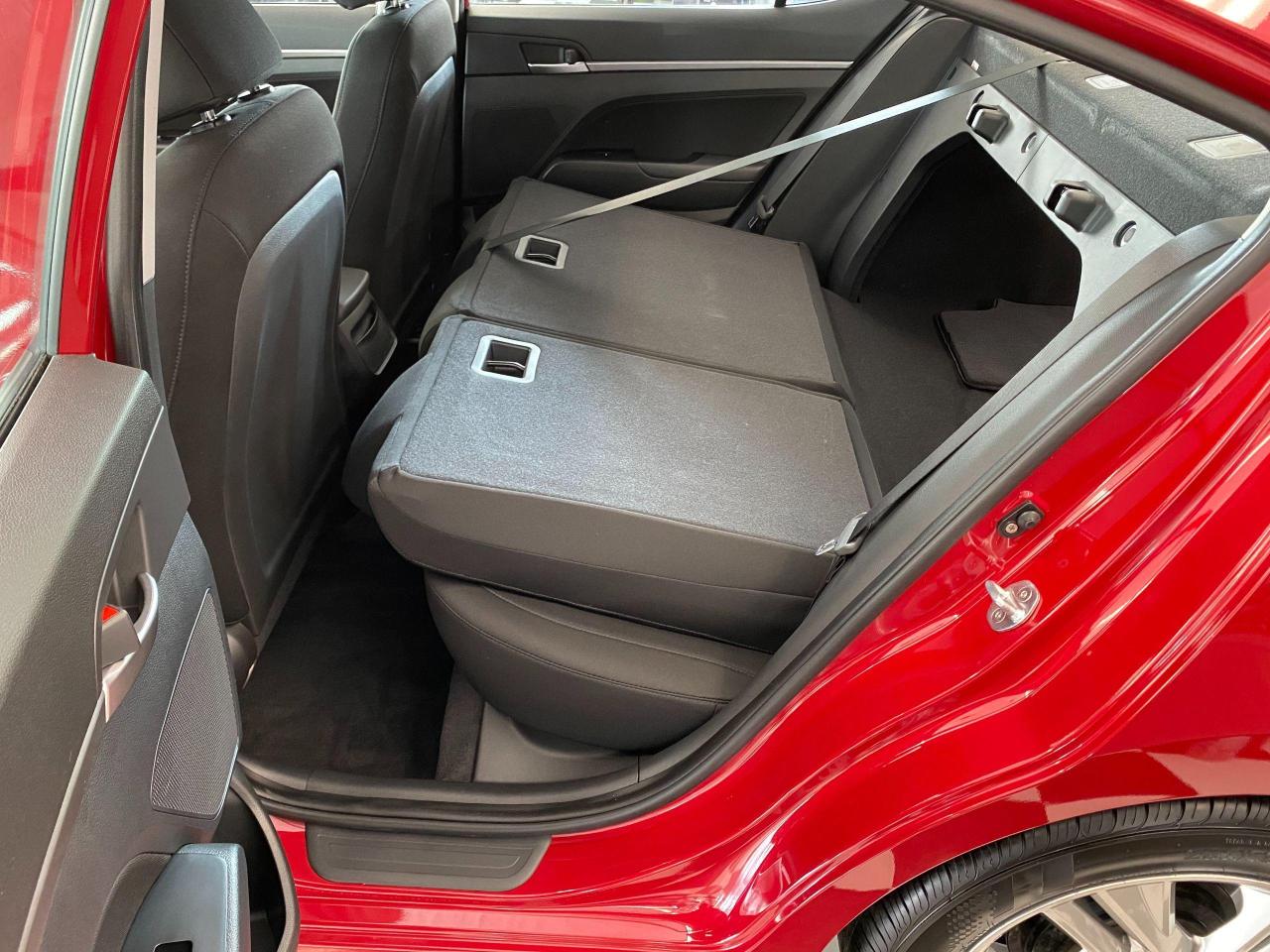 2019 Hyundai Elantra Preferred+Camera+Apple Play+7000 KMs+ACCIDENT FREE - Photo #25