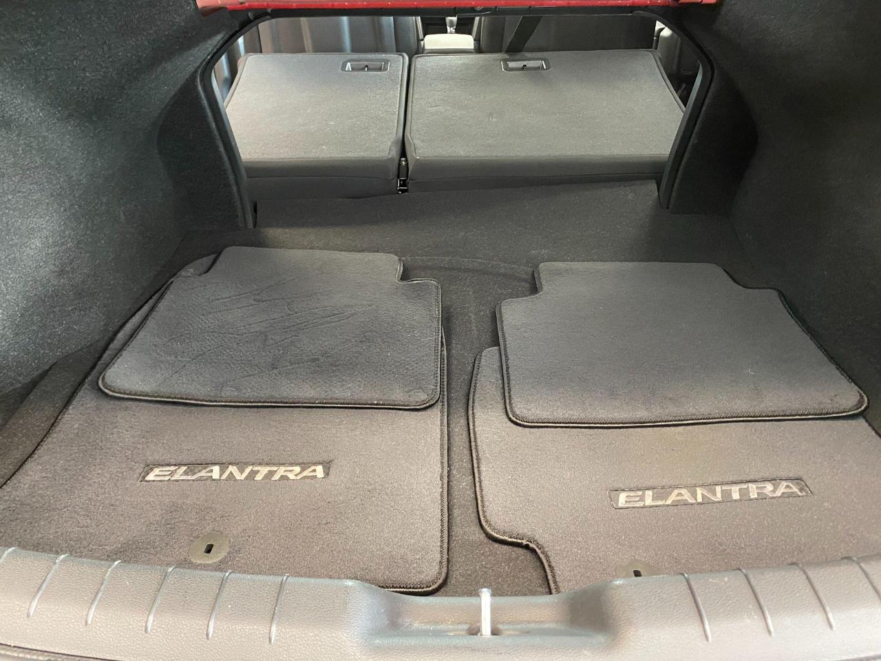 2019 Hyundai Elantra Preferred+Camera+Apple Play+7000 KMs+ACCIDENT FREE - Photo #26