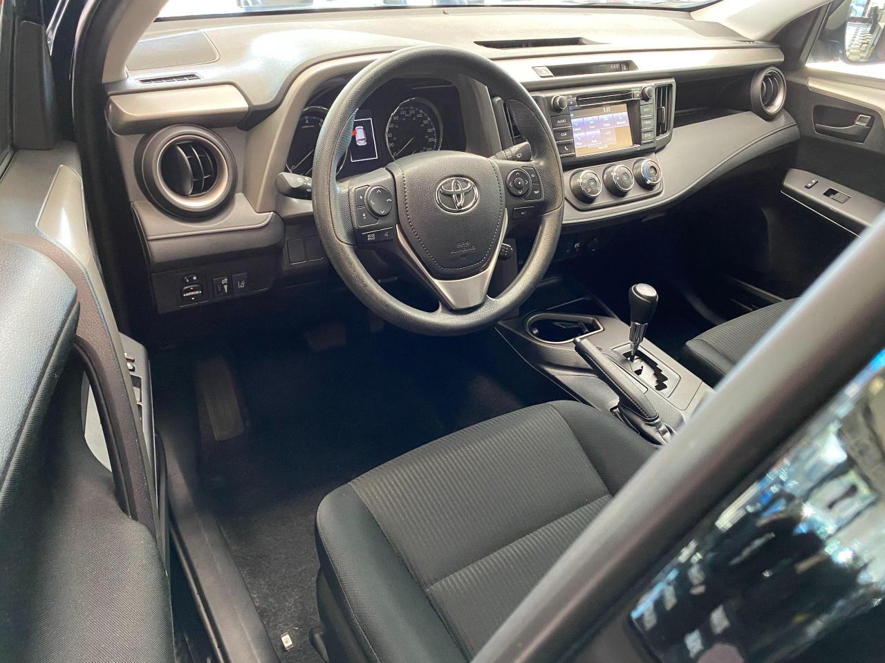 2018 Toyota RAV4 LE+Toyota Sense+Heated Seats+ACCIDENT FREE - Photo #17