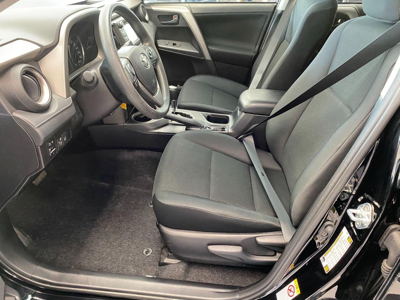 2018 Toyota RAV4 LE+Toyota Sense+Heated Seats+ACCIDENT FREE - Photo #18