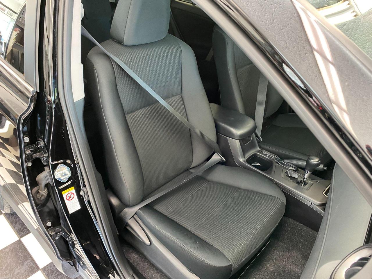 2018 Toyota RAV4 LE+Toyota Sense+Heated Seats+ACCIDENT FREE - Photo #22