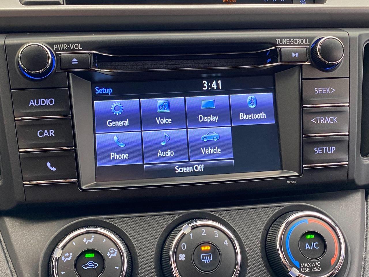 2018 Toyota RAV4 LE+Toyota Sense+Heated Seats+ACCIDENT FREE - Photo #28