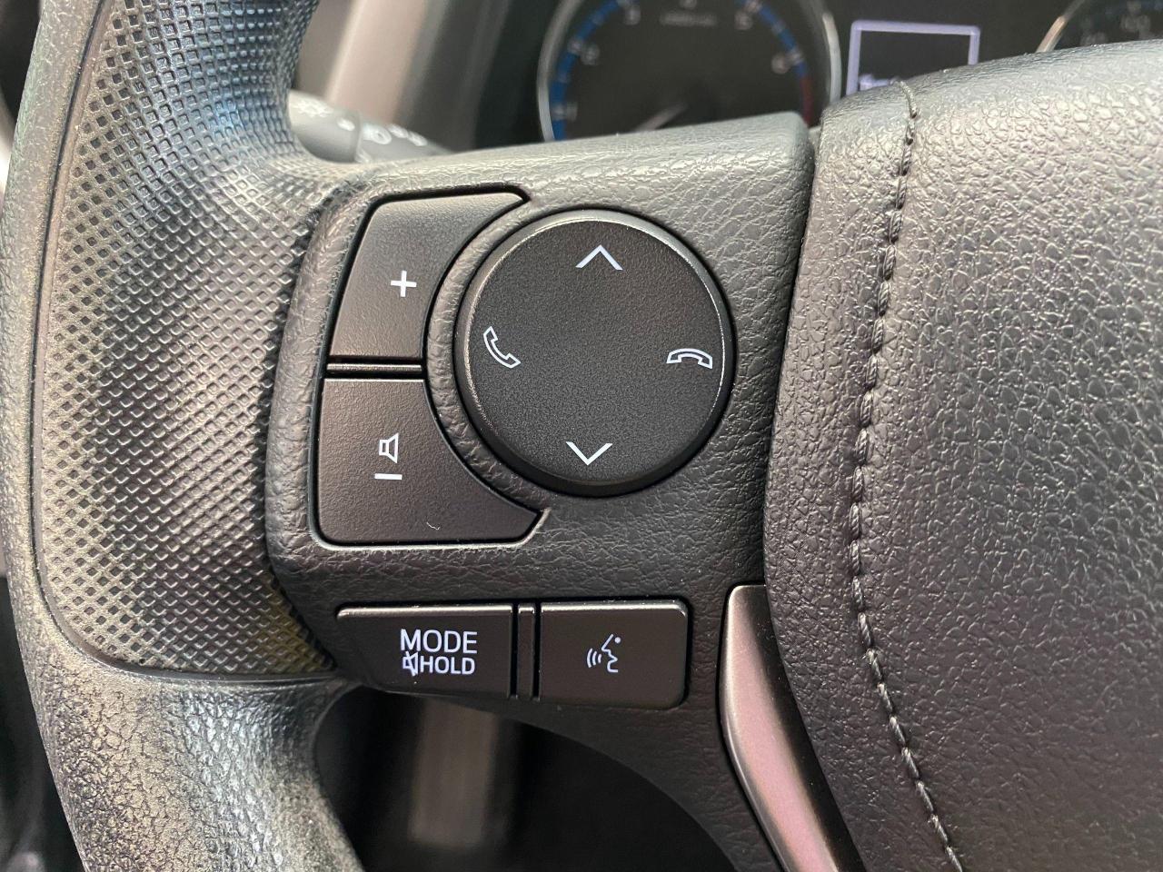 2018 Toyota RAV4 LE+Toyota Sense+Heated Seats+ACCIDENT FREE - Photo #45