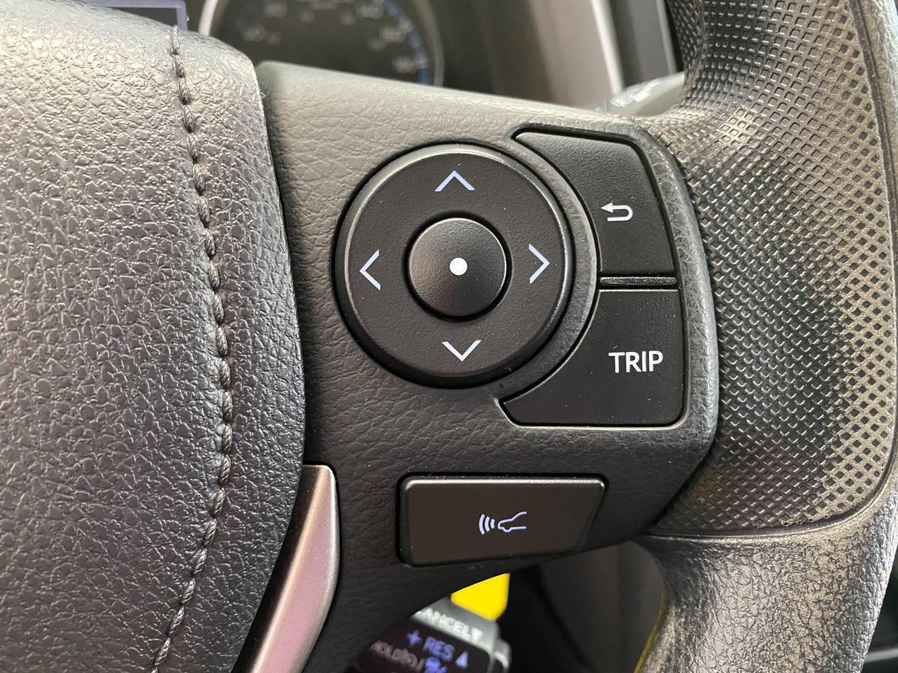 2018 Toyota RAV4 LE+Toyota Sense+Heated Seats+ACCIDENT FREE - Photo #46