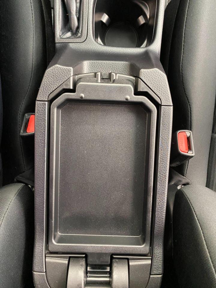 2018 Toyota RAV4 LE+Toyota Sense+Heated Seats+ACCIDENT FREE - Photo #53