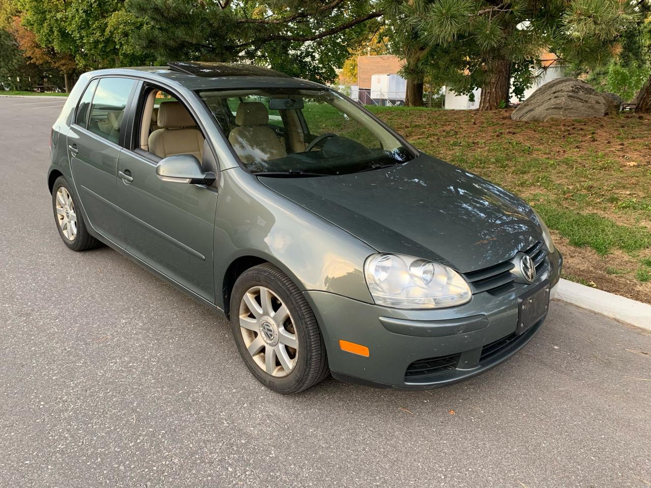 2007 Volkswagen Rabbit  - Photo #4