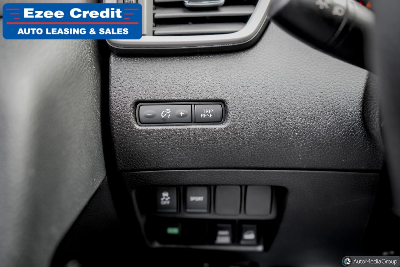 2016 Nissan Rogue SV Photo