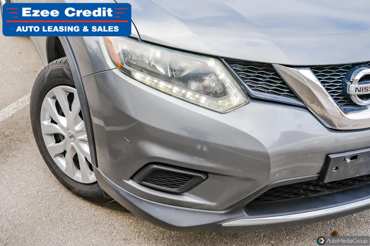 2016 Nissan Rogue SV Photo