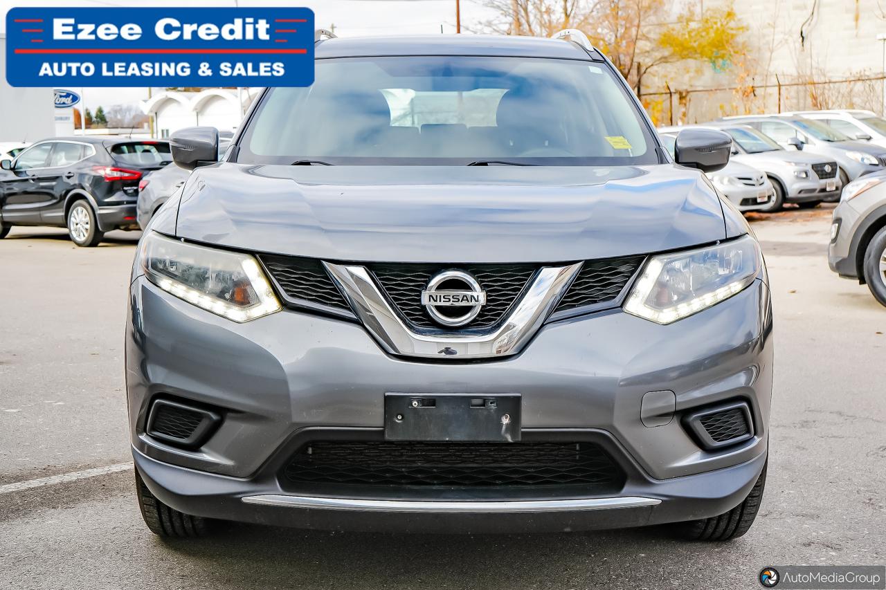 2016 Nissan Rogue SV Photo