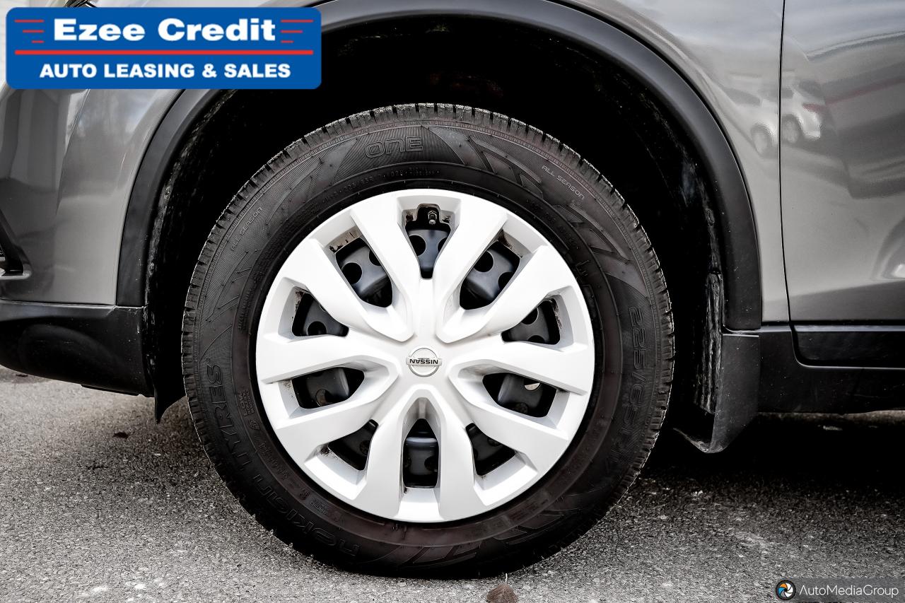 2016 Nissan Rogue SV Photo