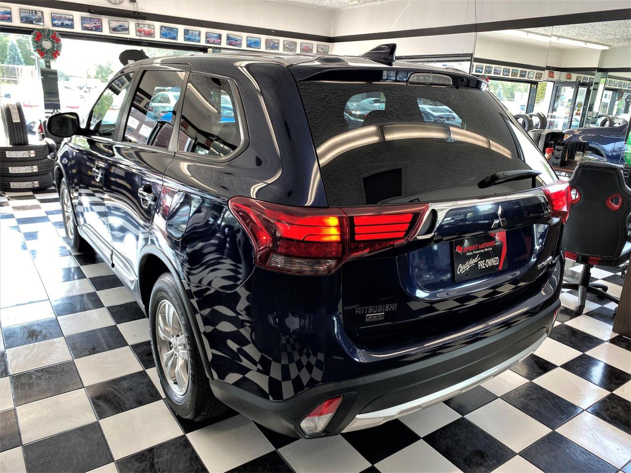 2018 Mitsubishi Outlander ES AWD+Apple Play+10 YEAR Warranty+ACCIDENT FREE - Photo #2